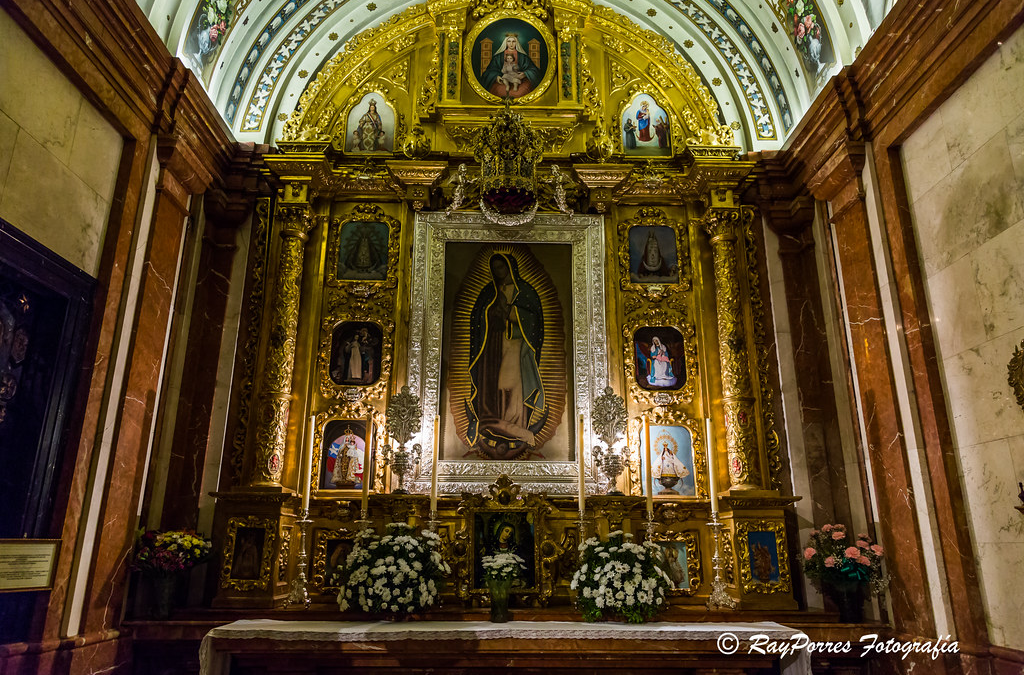 Virgen de la Altagracia dominicana en Sevilla